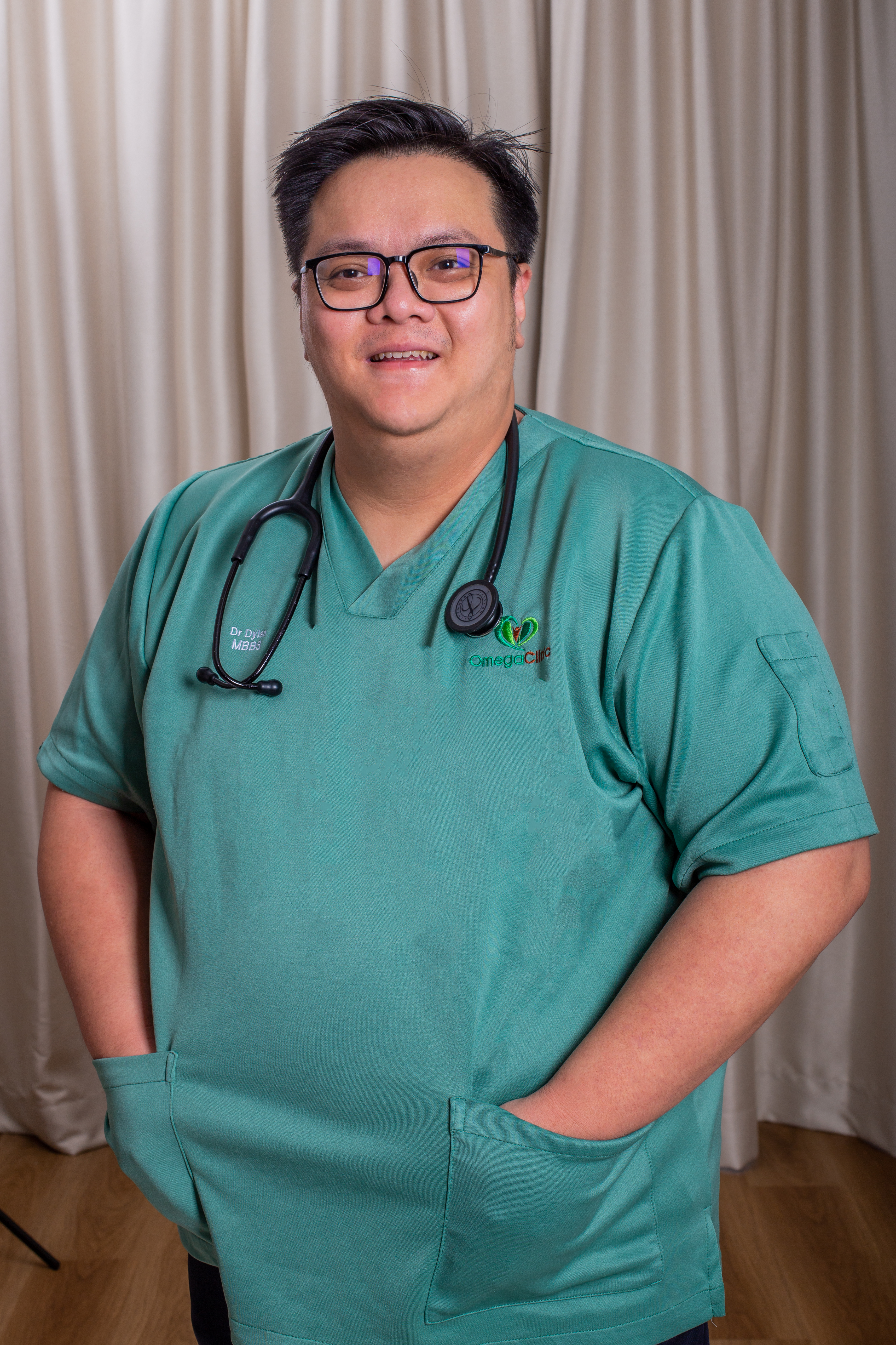 Dr Dylan Aw